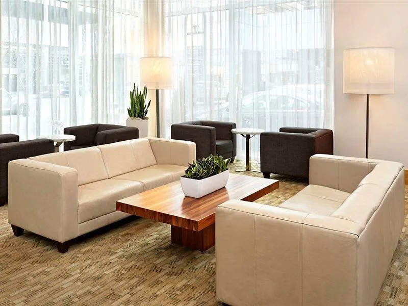 ****  The Westin Calgary Hotel Canada