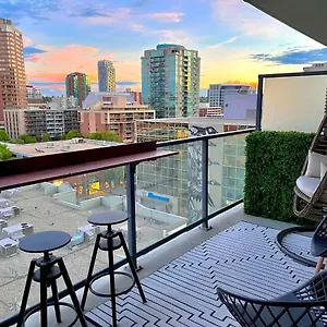 Luxury Dt, 2 Bedroom Deal, Private Balcony, Full Kitchen, Gym - Free Parking Apartment
