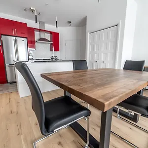  Apartment Aux Havres Urbains - Le Penthouse Du Kameleon Canada